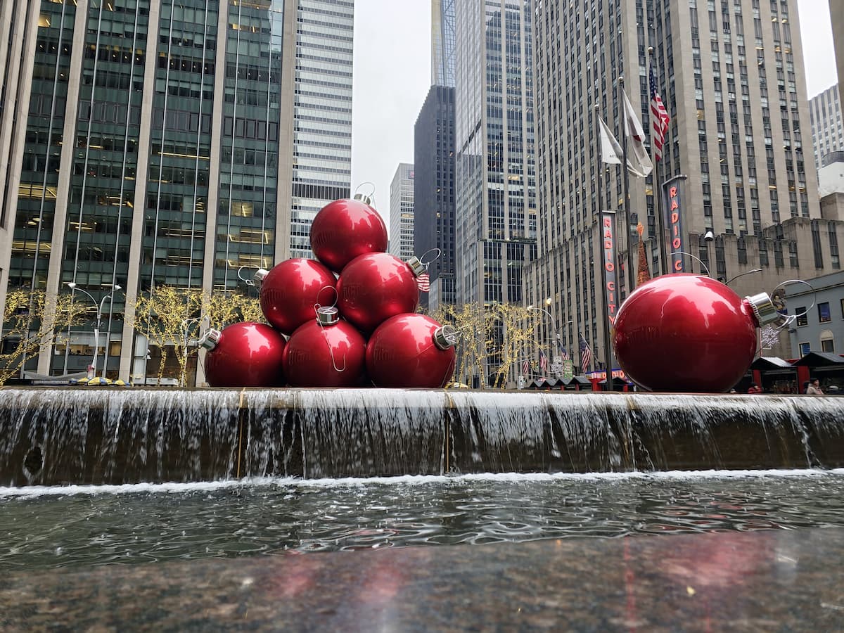 December in NYC: The Ultimate Holiday Magic Guide